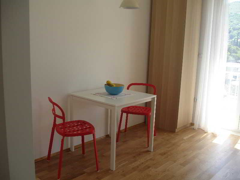 Apartments Silvija Mokošica Exterior foto