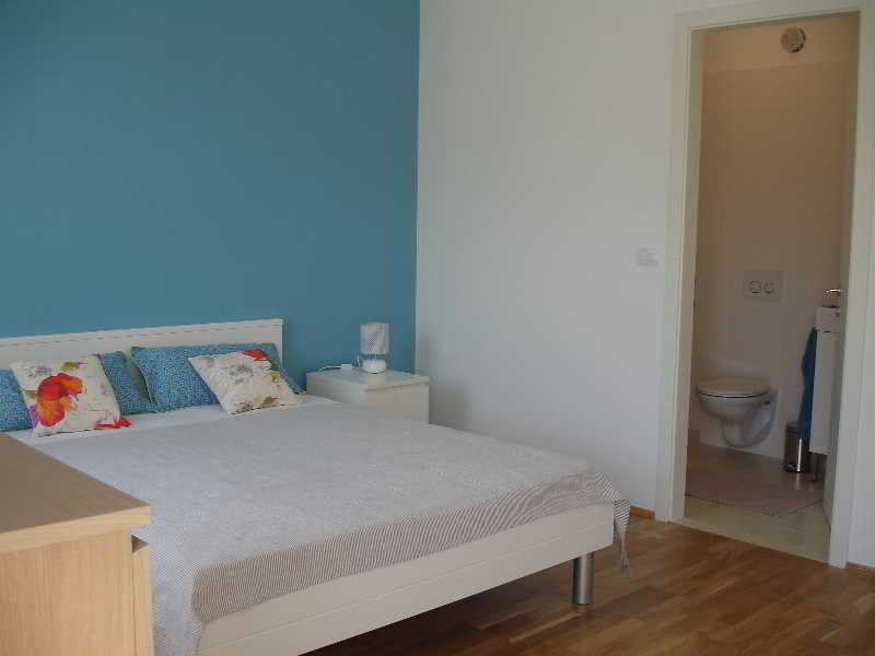 Apartments Silvija Mokošica Exterior foto